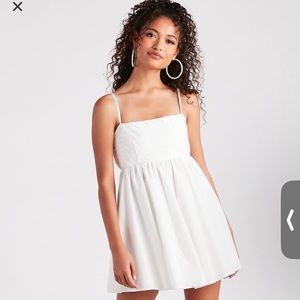 Windsor pleated white dress